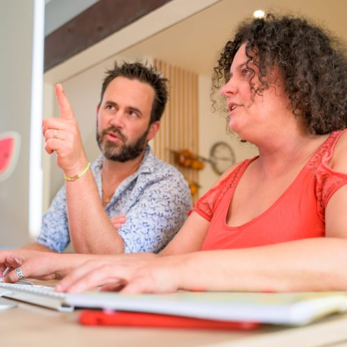 frederique viviand et un client d'une TPE à chalon sur saone